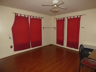 710 Beech St, McComb, MS 39648 - photo 3