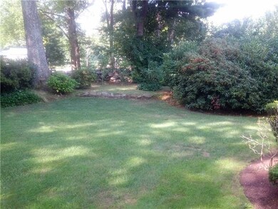 1 Greenbrier Ct W, Greenville, RI 02828 - photo 4