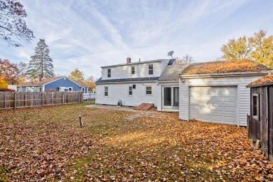 25 E Canton Cir, Springfield, MA 01104 - photo 2