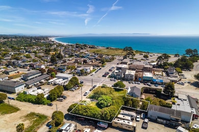 2 Blocks From Beach Access