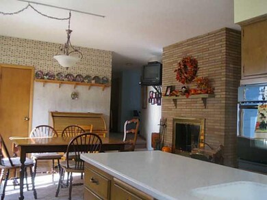 339 Wheatfield St, North Tonawanda, NY 14120 - photo 7