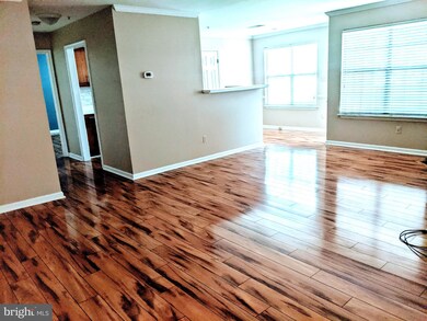 10998 Koman Cir unit 102, Manassas, VA 20109 - photo 2