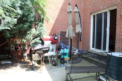 2112 Rugen Rd unit D, Glenview, IL 60026 - photo 3