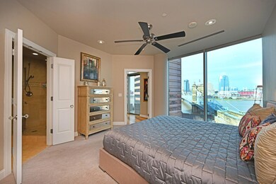 1RoeblingWay702_24