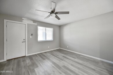 3025 N 32nd St unit 21, Phoenix, AZ 85018 - photo 4