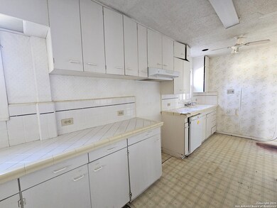 622 Sacramento, San Antonio, TX 78212 - photo 6