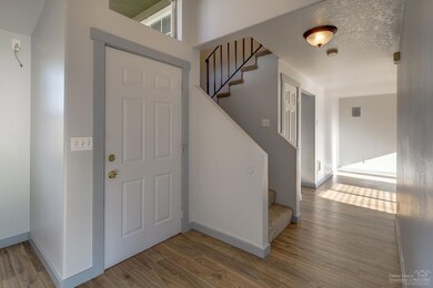 2954 SW Quartz Ave, Redmond, OR 97756 - photo 3