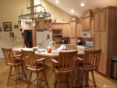 207 Burnett Rd, Winlock, WA 98596 - photo 6