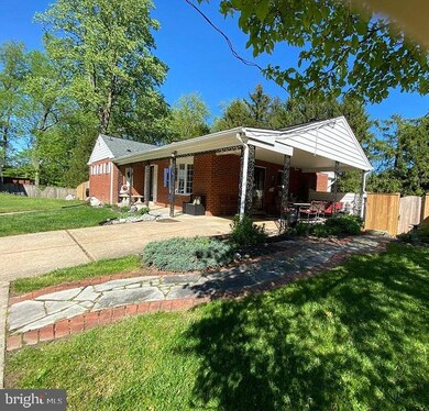 7 Marigold Ct, Silver Spring, MD 20906 - photo 6