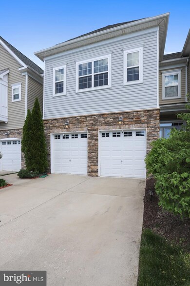 8739 Polished Pebble Way, Laurel, MD 20723 - photo 4