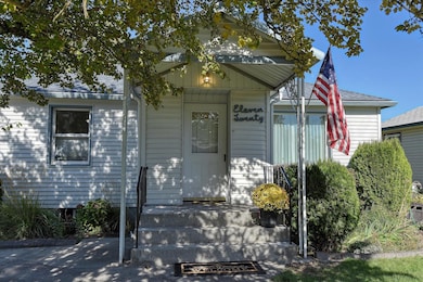 1120 W Rowan Ave, Spokane, WA 99205 - photo 2