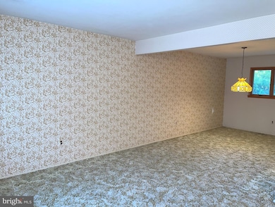 1607 Riversedge Dr, Delanco, NJ 08075 - photo 5