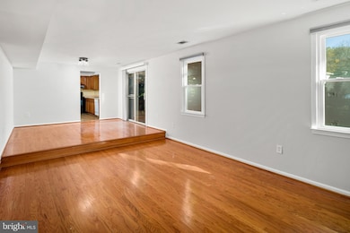 6044 Misty Arch Run, Columbia, MD 21044 - photo 7