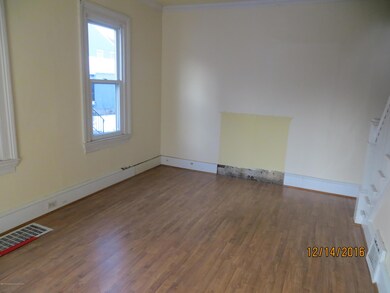 36 Walnut St, Kingston, PA 18704 - photo 3