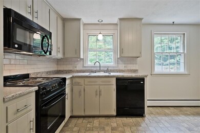 8 Red Coat Ln, Sanford, ME 04073 - photo 4