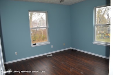 103 Thornway St, Potterville, MI 48876 - photo 7