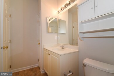 42836 Sykes Terrace, Chantilly, VA 20152 - photo 6