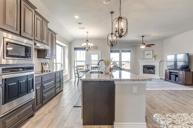 6509 Molly Anita Dr, Burleson, TX 76058 - photo 7