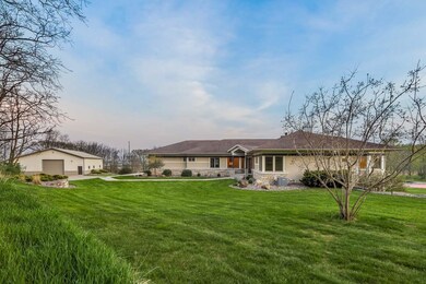 589 Glenway Rd, Brooklyn, WI 53521 - photo 7