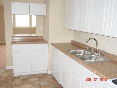 3990 Lynward Rd, Columbus, OH 43228 - photo 6