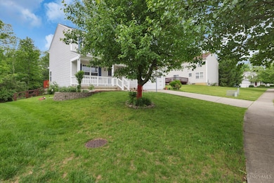 9648 Fallshill Cir, Cincinnati, OH 45231 - photo 4