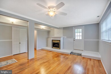 22030 Daniel Ct, California, MD 20619 - photo 3