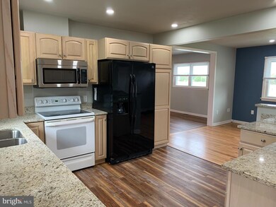 521 Sachs Rd unit 2, Gettysburg, PA 17325 - photo 3