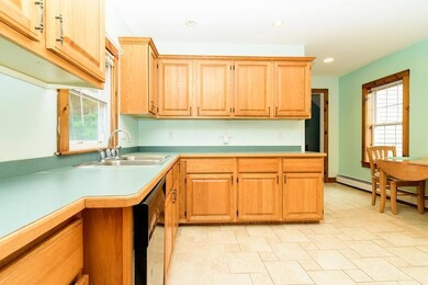 12-14 Prospect St, Pepperell, MA 01463 - photo 3