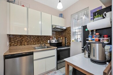 35 Queensberry St unit 2, Boston, MA 02215 - photo 6