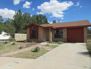 15308 Fairwood Ct, Horizon City, TX 79928 - photo 2