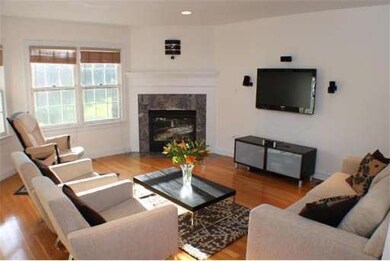 86 Worcester Ln, Waltham, MA 02451 - photo 5