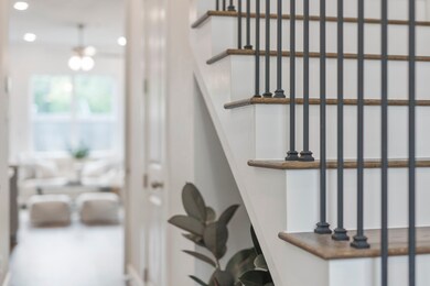 8970 Zurcher Ln, Houston, TX 77080 - photo 4