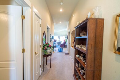 3564 SW 29th St, Redmond, OR 97756 - photo 2