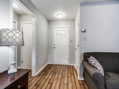 604 Crestridge Ct, Decatur, TX 76234 - photo 3