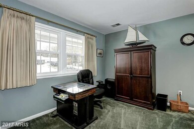 5227 Russett Rd, Rockville, MD 20853 - photo 7