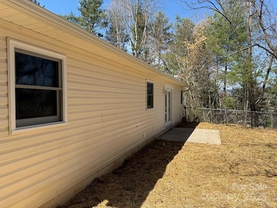 125 Dearmin Terrace, Franklin, NC 28734 - photo 6