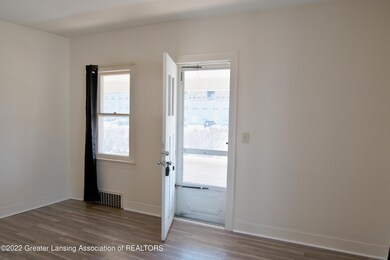 1Bd-Living Space