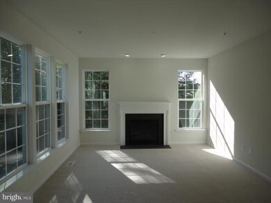 3540 Silent Creek Rd, White Plains, MD 20695 - photo 2