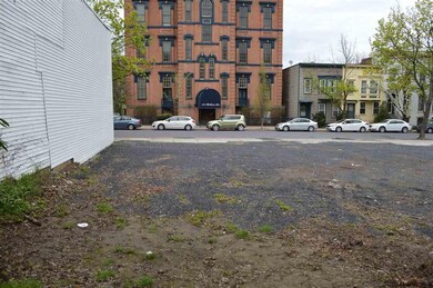 410 Madison Ave, Albany, NY 12210 - photo 4