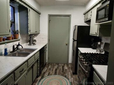 New countertops and backsplash!