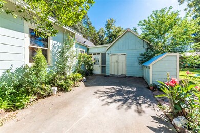 413 W Sidnor St, Alvin, TX 77511 - photo 5