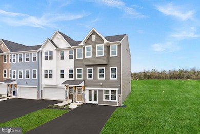 HomeSite 322 Lyriq Ct, Inwood, WV 25428 - photo 3