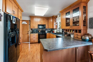Functional and Beautiful Kitchen