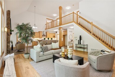 820 Cascades Dr, Aurora, OH 44202 - photo 5