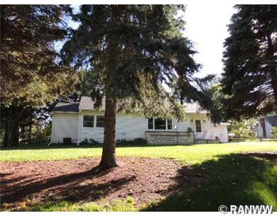 1318 11th Ave E, Menomonie, WI 54751 - photo 5