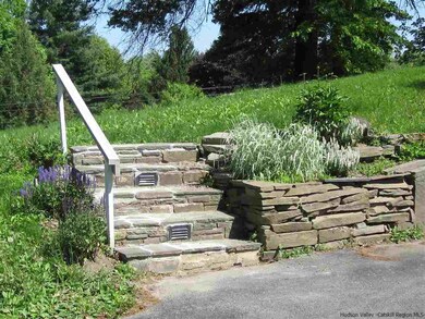 155 Yantz Rd, Red Hook, NY 12571 - photo 6