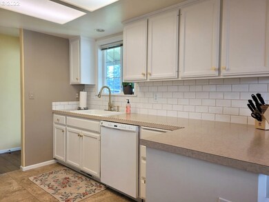 2479 Devon Ave, Eugene, OR 97408 - photo 5