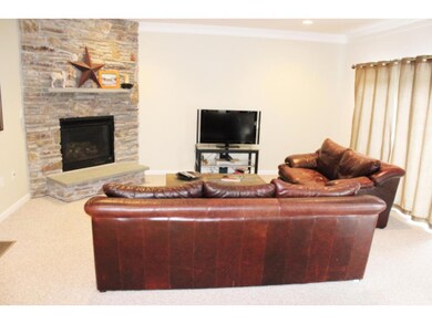 150 Woodland Loop unit B, Lincoln, NH 03251 - photo 3