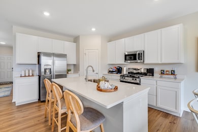 1033 Juniper Dr, Sycamore, IL 60178 - photo 6