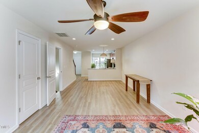 Stratford Lakes Dr 230-006